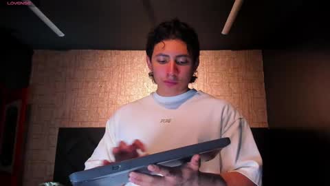 Alex online show from 03/10/25, 03:01