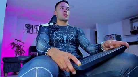 Alex Collin online show from 12/19/24, 01:18