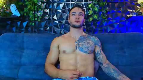 Snapshot of alexander_collin_ chatting on 08/02/26, 02:43 Alex Collin online show from 08/02/26, 02:43