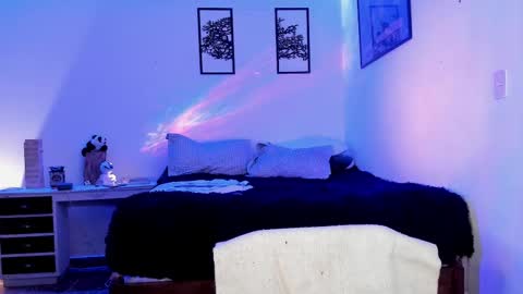 Snapshot of alexanderjaz chatting on 09/16/25, 11:28 Alexander Jaz online show from 09/16/25, 11:28