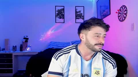 Snapshot of alexanderjaz chatting on 09/30/25, 10:04 Alexander Jaz online show from 09/30/25, 10:04