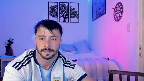 Snapshot of alexanderjaz chatting on 10/12/25, 09:47 Alexander Jaz online show from 10/12/25, 09:47