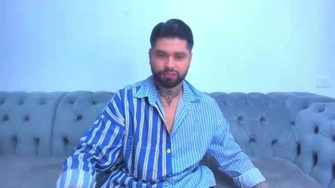 Snapshot of alexandermoris chatting on 12/18/25, 02:34 alexandermoris online show from 12/18/25, 02:34