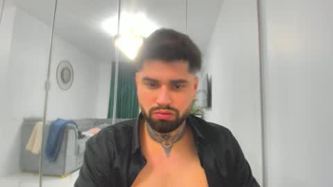 Snapshot of alexandermoris chatting on 03/14/26, 06:46 alexandermoris online show from 03/14/26, 06:46