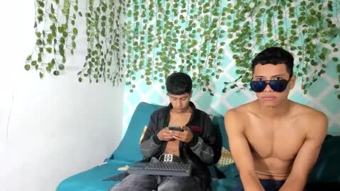 chicos hot online show from 09/29/25, 01:38