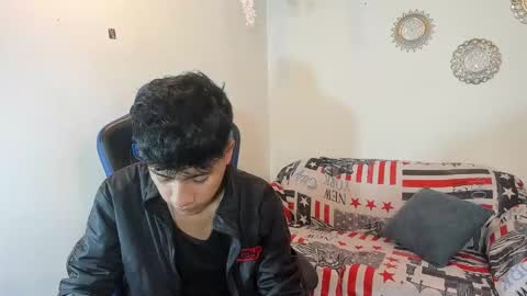 chicos hot online show from 10/27/25, 02:10