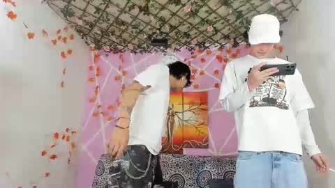 chicos hot online show from 12/18/25, 02:12