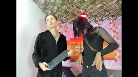 chicos hot online show from 02/25/26, 01:43