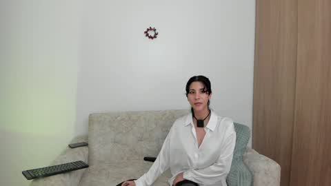Snapshot of alexandra_fiore chatting on 01/24/25, 03:43 I am Alexandra online show from 01/24/25, 03:43