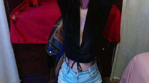 alexandra_jonas online show from 04/04/26, 01:48