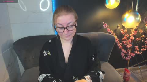 Alexandra online show from 12/22/24, 01:55