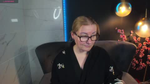 Alexandra online show from 12/29/24, 02:17