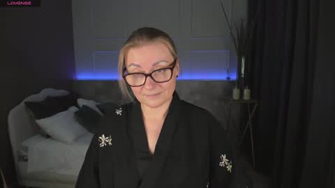 Alexandra online show from 01/24/25, 12:31