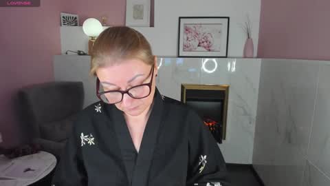 Alexandra online show from 02/01/25, 05:05