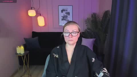 Alexandra online show from 02/08/25, 02:05