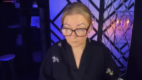 Alexandra online show from 02/15/25, 01:42