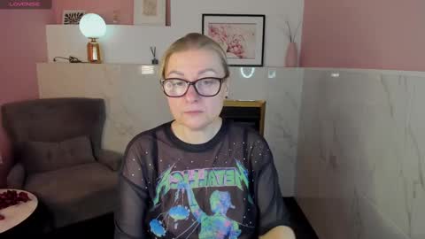 Alexandra online show from 02/17/25, 05:36