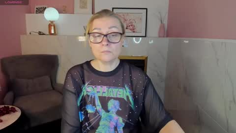 Alexandra online show from 02/17/25, 08:41