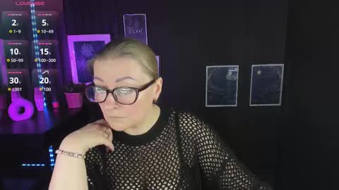 Alexandra online show from 03/10/25, 02:16