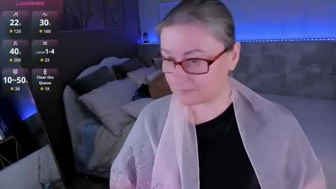 Alexandra online show from 03/18/26, 09:40