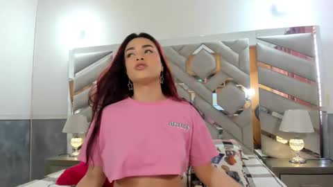 Snapshot of alexandra_wonder69x chatting on 09/15/25, 03:56 Alexandra ig alexandraax09 online show from 09/15/25, 03:56