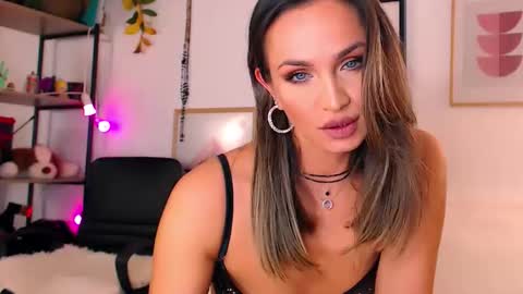 alexandrawooow online show from 04/20/26, 09:38