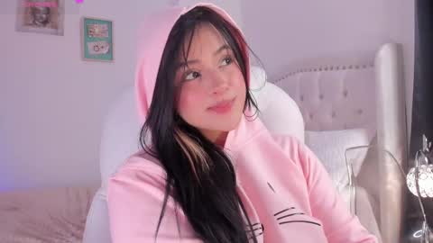 lexandra  online show from 02/11/25, 08:37