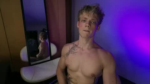 Snapshot of alexbarczukxxx chatting on 06/09/26, 11:38 Alex Barczuk online show from 06/09/26, 11:38