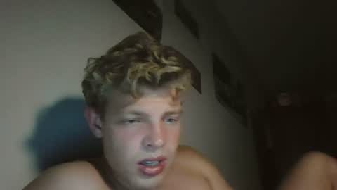Snapshot of alexcoxx21 chatting on 07/29/26, 10:52 alexcoxx21 online show from 07/29/26, 10:52