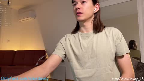 Snapshot of alexdavey chatting on 01/27/25, 07:56 online show from 01/27/25, 07:56