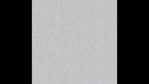 Snapshot of alexdavey chatting on 11/08/25, 01:28 online show from 11/08/25, 01:28