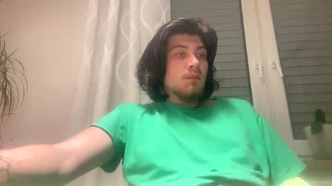 Snapshot of alexeiei chatting on 01/27/25, 01:26 alexeiei online show from 01/27/25, 01:26