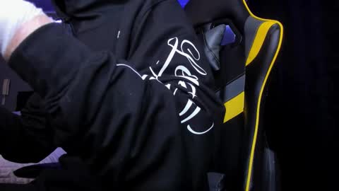 alexgiraldo__ online show from 11/24/25, 07:08