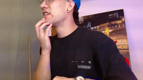 alexgiraldo__ online show from 04/23/26, 02:35