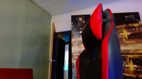 Snapshot of alexgiraldo__ chatting on 06/03/26, 02:19 alexgiraldo__ online show from 06/03/26, 02:19