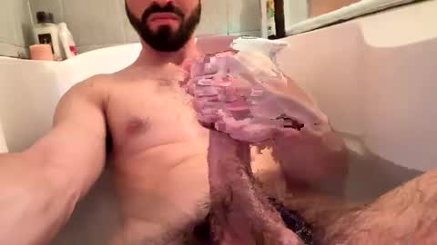 Snapshot of alexhot132 chatting on 01/24/25, 06:46 alexhot132 online show from 01/24/25, 06:46