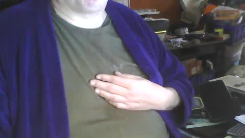 Snapshot of alexhot1964 chatting on 03/04/25, 09:18 alexhot1964 online show from 03/04/25, 09:18