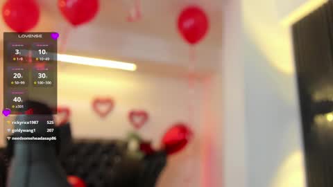 Snapshot of alexiacooperr chatting on 02/19/25, 06:33 Alexiaa Online 1430 to 2100 GMT-5 online show from 02/19/25, 06:33