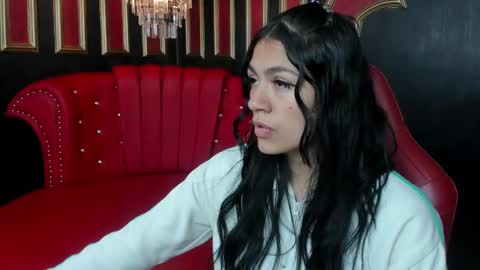 Snapshot of alexiacooperr chatting on 02/21/25, 03:34 Alexiaa Online 1430 to 2100 GMT-5 online show from 02/21/25, 03:34