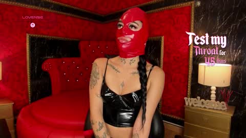 Snapshot of alexiacooperr chatting on 10/22/25, 01:44 Alexiaa Online 1430 to 2100 GMT-5 online show from 10/22/25, 01:44