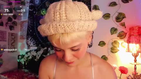 Snapshot of alexiafisher_ chatting on 01/16/25, 02:09 Alex online show from 01/16/25, 02:09