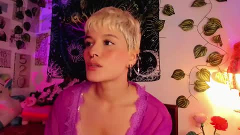 Snapshot of alexiafisher_ chatting on 02/08/25, 03:00 Alex online show from 02/08/25, 03:00