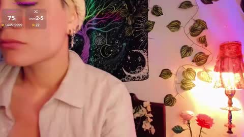 Snapshot of alexiafisher_ chatting on 02/15/25, 11:06 Alex online show from 02/15/25, 11:06