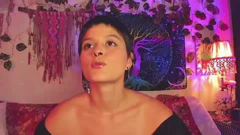 Snapshot of alexiafisher_ chatting on 05/12/26, 11:46 Alex online show from 05/12/26, 11:46