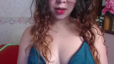 Alexia online show from 02/17/25, 12:16