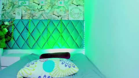 Snapshot of alexiiabrown chatting on 05/08/26, 02:44 Alexia Brown online show from 05/08/26, 02:44