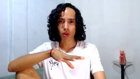 Alexis online show from 04/08/26, 01:00