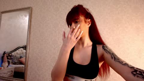 Snapshot of alexis_smit chatting on 12/17/24, 06:42 Alexis online show from 12/17/24, 06:42