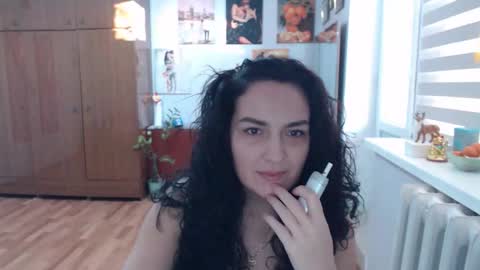 AlexisMillers online show from 12/16/25, 01:27