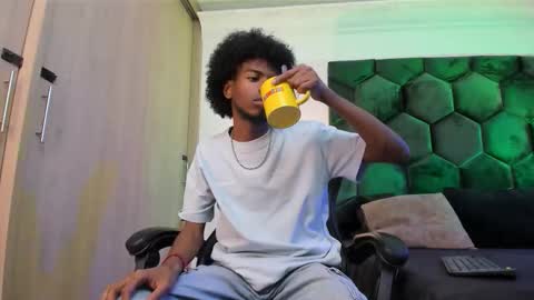 Alex Jaccob online show from 02/05/26, 01:38